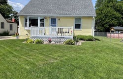 2322 E 39th Street, Des Moines, IA 50317