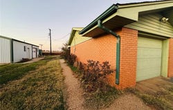 1111 E Sammy Baugh Avenue, Rotan, TX 79546