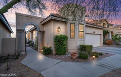 1705 E Deer Shadow Lane, Tucson, AZ 85737