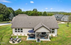 140 Walelu Tr, Vonore, TN 37885