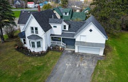 30 Park Street, Presque Isle, ME 04769