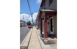 221 N STRATTON STREET, GETTYSBURG, PA 17325