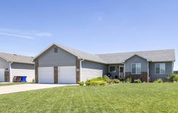 525 Foxfire St, McPherson, KS 67460