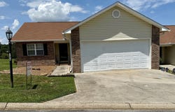 244 Executive Meadows Drive, Lenoir City, TN 37771