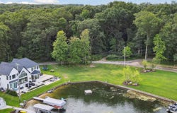 898 Eagle Lake Drive E, Kalamazoo, MI 49009