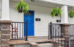 1027 DOLHONDE Street, Gretna, LA 70053