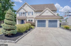 2 HEATHERFIELD Way, DOVER, DE 19904