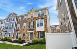 9 Wentworth Lane, Deer Park, OH 45236