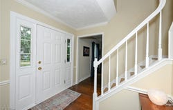 813 Silverberry Lane, Hudson, OH 44236
