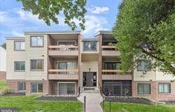 1001 SCARLET OAK CT #2B, HAMPSTEAD, MD 21074