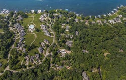 N1542 N Creekside Ln, Lake Geneva, WI 53147