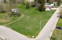890 Jackson Street, Platteville, WI 53818