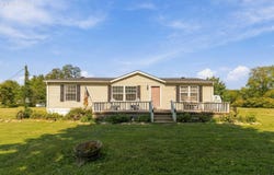 136 E Railroad Street, Hustonville, KY 40437