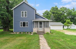 524 S Capital Avenue, Athens, MI 49011