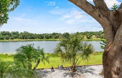 452 LAKE SUZANNE DRIVE, LAKE WALES, FL 33859