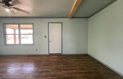 325 S 13th Street, Slaton, TX 79364