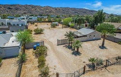 2237 E DESERT Lane, Phoenix, AZ 85042