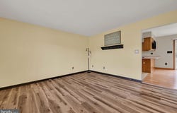 13 SPRINGWOOD Drive, DOVER, DE 19904