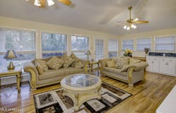 911 Newitt Vick Drive, Vicksburg, MS 39183