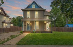 2058 SW Buchanan Street, Topeka, KS 66604