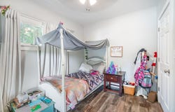 108 Edgewood Ln, West Bend, WI 53095