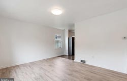 556 S DELSEA DRIVE, CLAYTON, NJ 08312