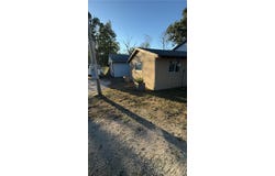 8202 E Shady Tree Lane, Freeman, MO 64746