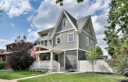 1364 E Algonquin Road, Des Plaines, IL 60016