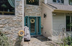 104 Chapel Court, Greentown, PA 18426