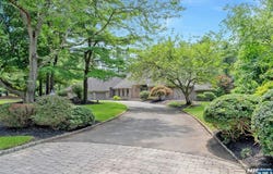 301 Hopper Court, Franklin Lakes, NJ 07417