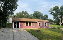 705 N 83rd Terrace, Kansas City, KS 66112