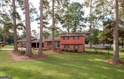 9890 Central Avenue, Waycross, GA 31503