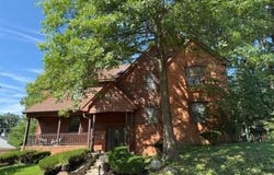 222 Leverette Lane, Edwardsville, IL 62025