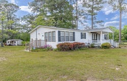 652 Tee Vee Road, Elloree, SC 29047