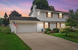 507 Rawlins Dr, Waukesha, WI 53188