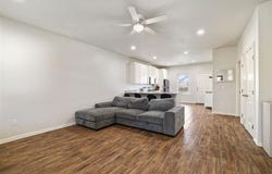 1325 Houston, Durant, OK 74701