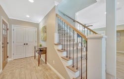 240 Red Oak Lane, Rochester Hills, MI 48307