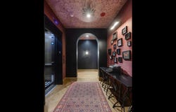 21 N May Street, Chicago, IL 60607