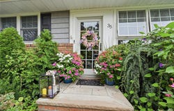 35 Reid Avenue, Rockville Centre, NY 11570