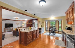 8301 Red Stone Hill Rd, Louisville, KY 40214