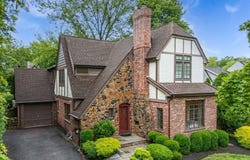 9 Midhurst Rd, Millburn Twp., NJ 07078-3427
