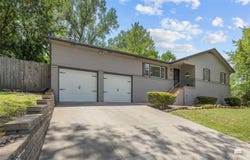 108 Drake Drive, Manhattan, KS 66503