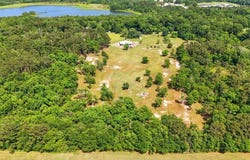 271 Bobby Lane, Picayune, MS 39466