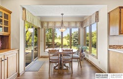 510 W Centennial Road, Papillion, NE 68046