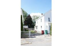 18 Sutherland St, Lowell, MA 01850