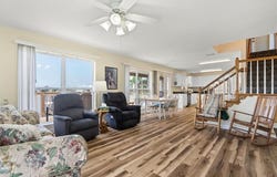 917 Delchamps Avenue, Dauphin Island, AL 36528