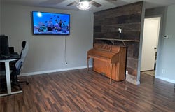8524 Lake Drive, Cedar Hill, MO 63016