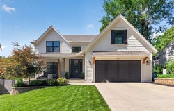 4416 W 77th Street, Prairie Village, KS 66208