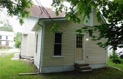 462 Monroe Street, Conneaut, OH 44030