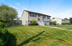 17 Cedar Drive, West Warwick, RI 02893